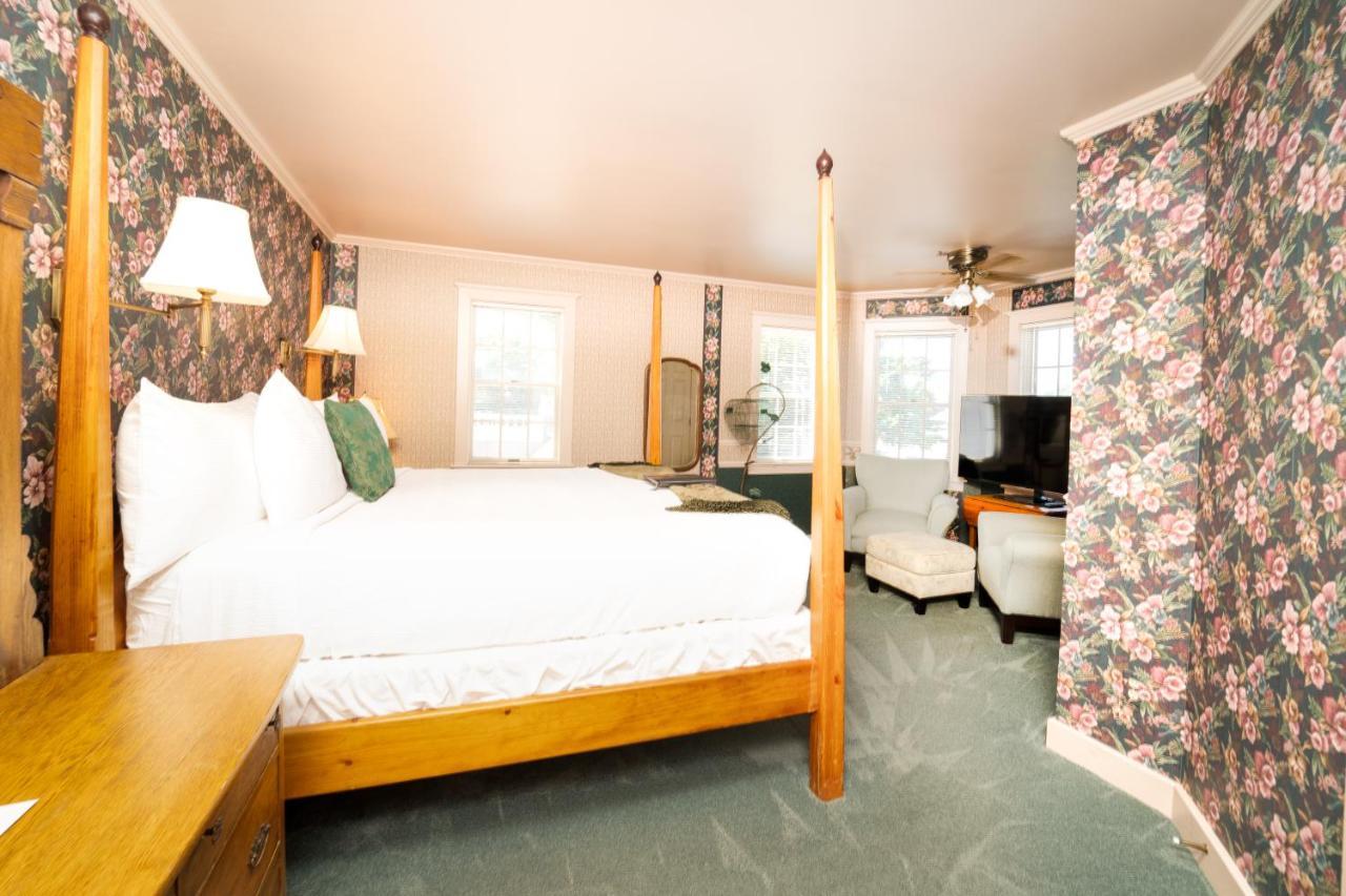 شاوث هيفن Yelton Manor Bed And Breakfast الغرفة الصورة