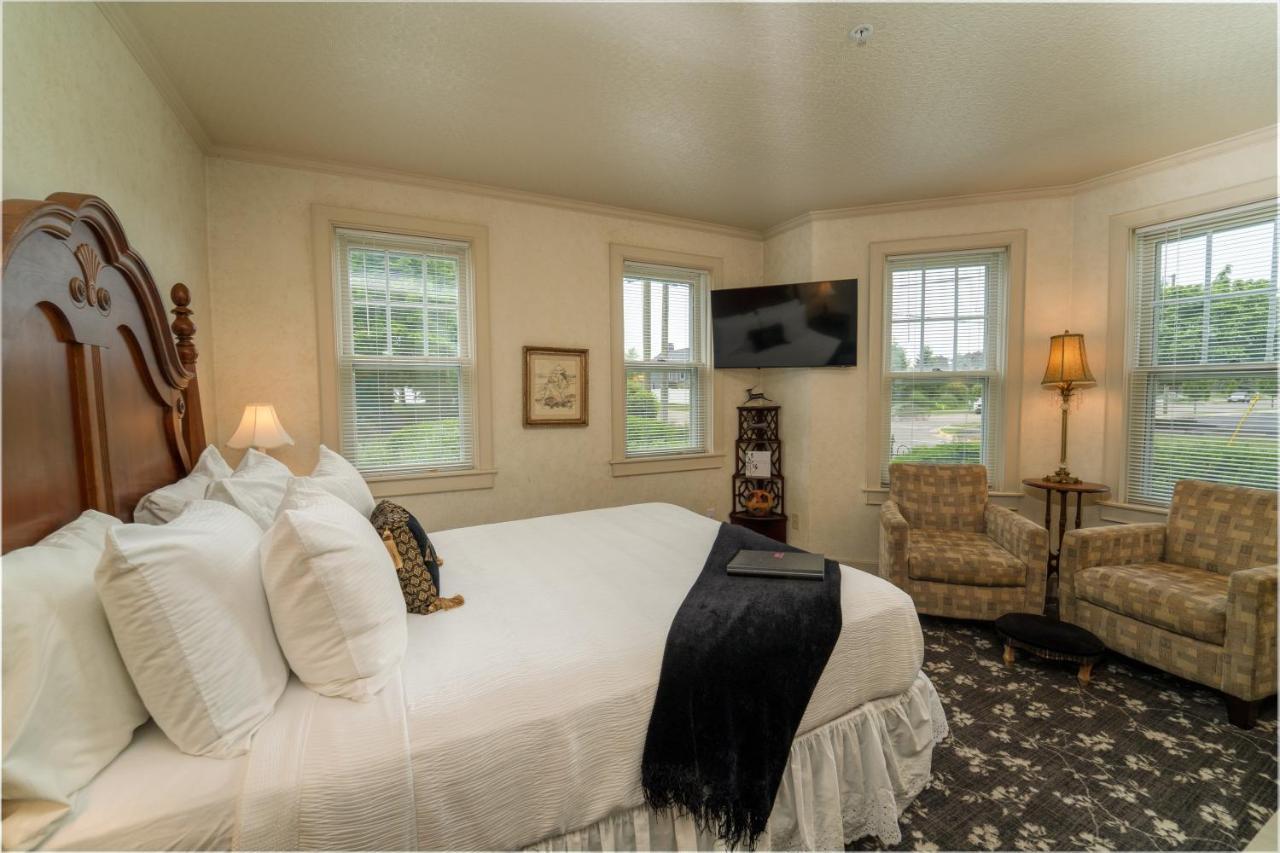 شاوث هيفن Yelton Manor Bed And Breakfast الغرفة الصورة